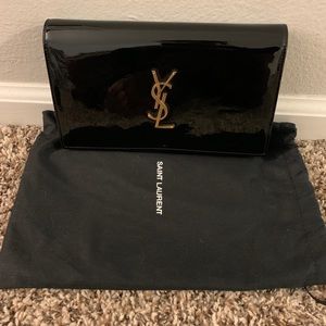 Iconic YSL crossbody Patent Leather bag